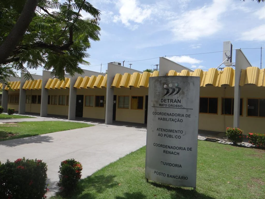 Golpistas estão enviando link sobre falso edital de CNH Social para roubar dados