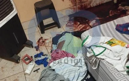 Idoso é encontrado morto em meio a sangue; facão e martelo são apreendidos em Cuiabá